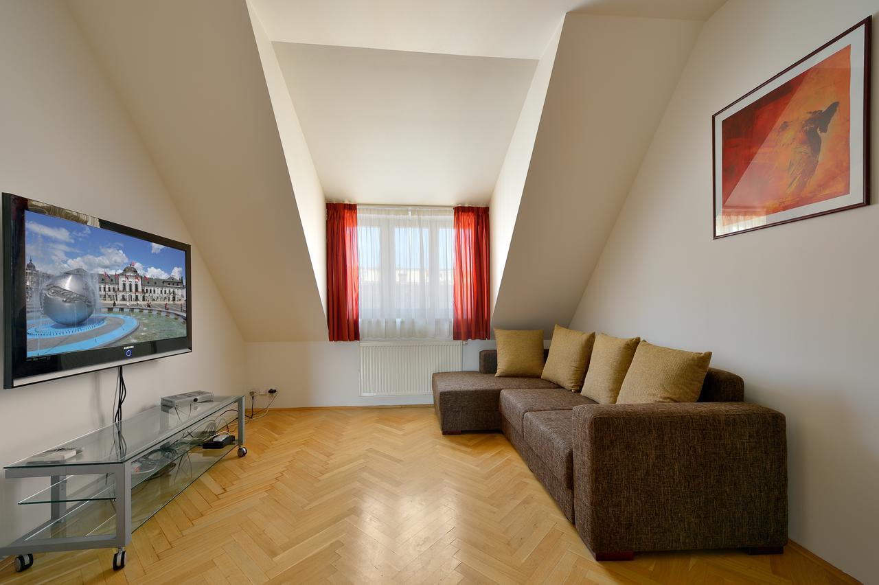 Ambiente Serviced Apartments - Tallerova Bratislava Luaran gambar