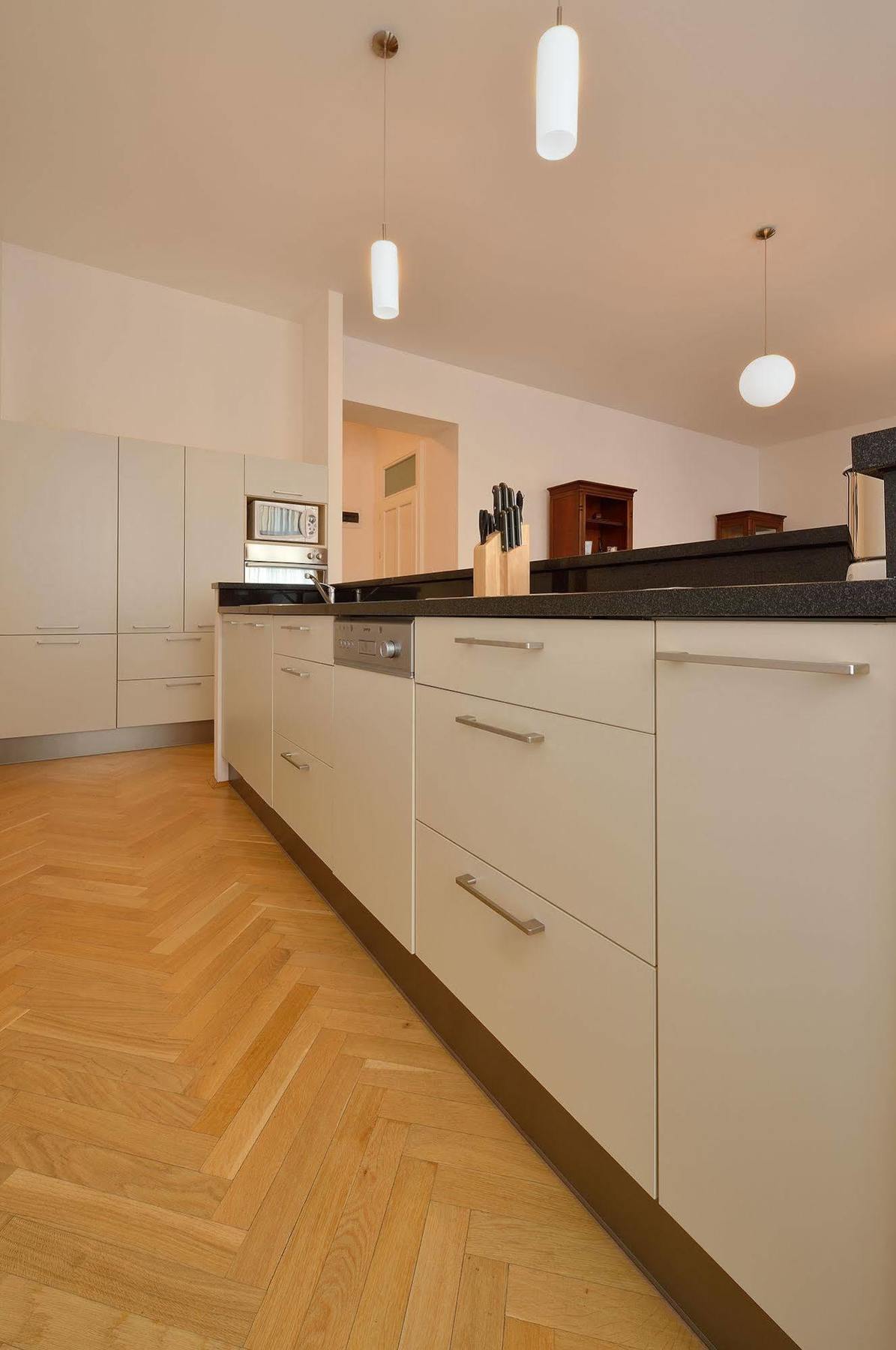 Ambiente Serviced Apartments - Tallerova Bratislava Luaran gambar