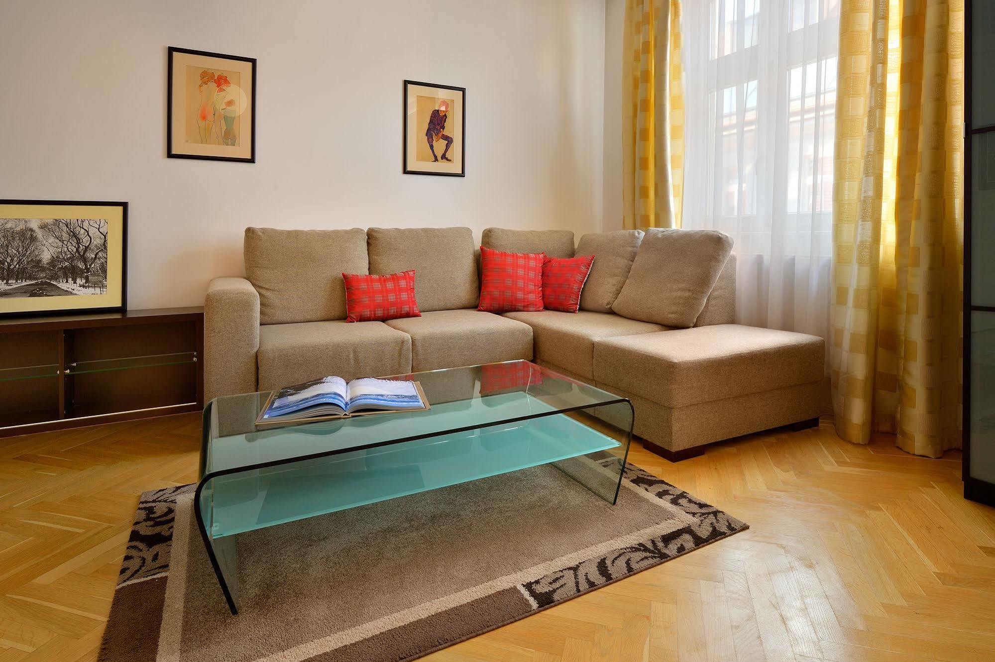 Ambiente Serviced Apartments - Tallerova Bratislava Luaran gambar